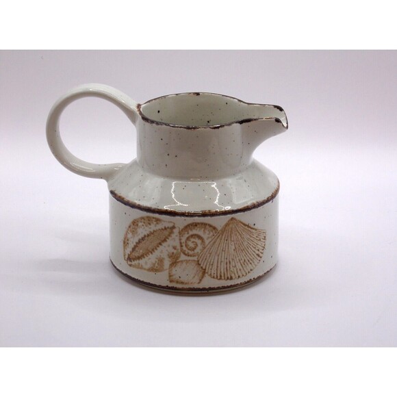 Seascape Creamer Midwinter Ltd. WR Beige Shells England Ocean Seaside Beach - Picture 1 of 4